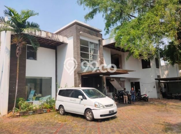 Dijual Rumah Mewah Elegan Dengan View Eksklusif di Kemang, Jakarta Selatan Dijual Rumah Mewah Elegan Dengan View Eksklusif di Kemang, Jakarta Selatan