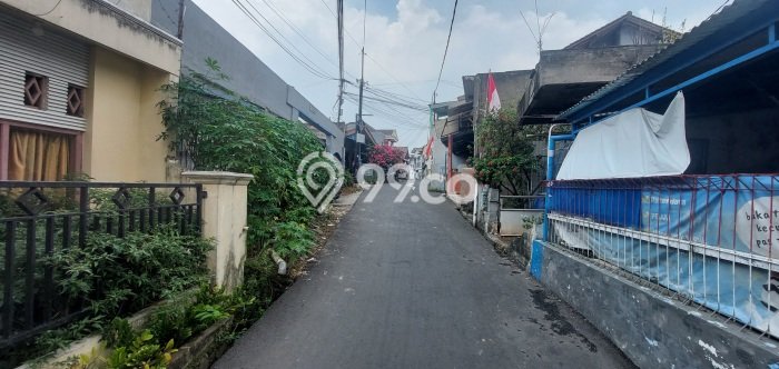 Rumah Sederhana Dijual Lokasi Ciracas 8 Kamar dengan Luas Tanah 613m2 Rumah Sederhana Dijual Lokasi Ciracas 8 Kamar dengan Luas Tanah 613m2
