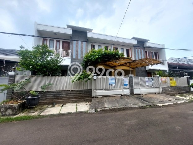 Rumah Luxury Modern Siap Huni di Bintaro Tangerang Selatan Rumah Luxury Modern Siap Huni di Bintaro Tangerang Selatan