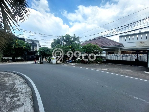 Hunian Elit LB 350m2 Siap Huni Desain Elegan di Gudang Peluru, Jakarta Selatan Hunian Elit LB 350m2 Siap Huni Desain Elegan di Gudang Peluru, Jakarta Selatan