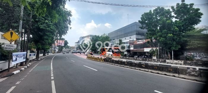 Komersial Bagus Dijual LB 150m2 Lokasi Strategis Jakarta Selatan Area Cocok untuk Berbisnis Komersial Bagus Dijual LB 150m2 Lokasi Strategis Jakarta Selatan Area Cocok untuk Berbisnis