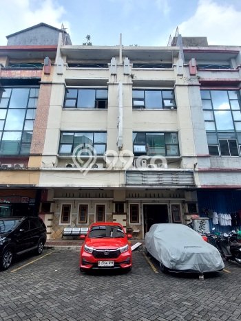 Ruko Bagus LT 156m2 LB 800m2 Dijual di Kebayoran Baru Jakarta Selatan Ruko Bagus LT 156m2 LB 800m2 Dijual di Kebayoran Baru Jakarta Selatan