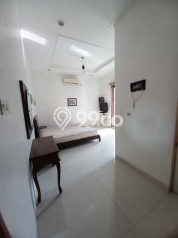 Rumah Disewakan Jakarta Timur LT 200m2 LB 150m2 Kawasan Kota Wisata Rumah Disewakan Jakarta Timur LT 200m2 LB 150m2 Kawasan Kota Wisata