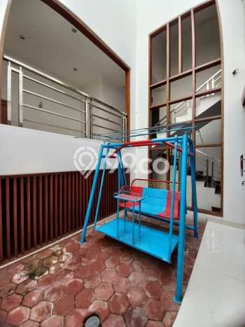 Rumah Disewakan Jakarta Timur LT 200m2 LB 150m2 Kawasan Kota Wisata Rumah Disewakan Jakarta Timur LT 200m2 LB 150m2 Kawasan Kota Wisata