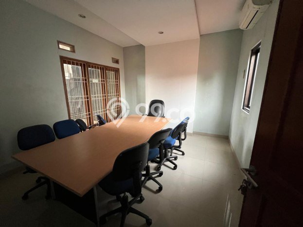 Unit Kantor Dijual di Jakarta Selatan LT 308m2 & LB 230m2 Unit Kantor Dijual di Jakarta Selatan LT 308m2 & LB 230m2