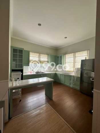 Rumah Elit Modern Tanpa Renovasi di Alam Sutera Tangerang Rumah Elit Modern Tanpa Renovasi di Alam Sutera Tangerang