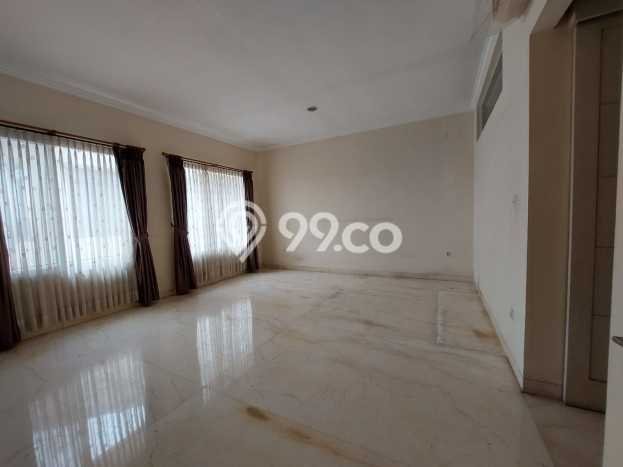 Rumah Eksklusif Siap Huni LT 300m2 di Gading Serpong, Tangerang Rumah Eksklusif Siap Huni LT 300m2 di Gading Serpong, Tangerang