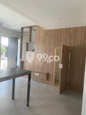 Rumah Luas Asri 3 KT Siap Huni di BSD City Tangerang Rumah Luas Asri 3 KT Siap Huni di BSD City Tangerang
