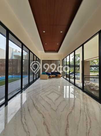 Ready to Use! Luxury House LT 643m2 Desain Elegan di Alam Sutera Ready to Use! Luxury House LT 643m2 Desain Elegan di Alam Sutera
