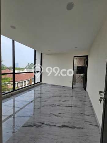Ready to Use! Luxury House LT 643m2 Desain Elegan di Alam Sutera Ready to Use! Luxury House LT 643m2 Desain Elegan di Alam Sutera