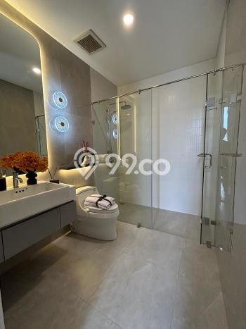 Dijual Rumah Luas Elegan Dengan View Eksklusif di Bintaro, Jakarta Selatan Dijual Rumah Luas Elegan Dengan View Eksklusif di Bintaro, Jakarta Selatan