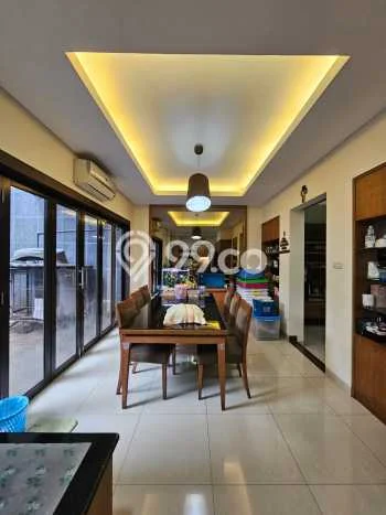 Dijual Rumah Luas Megah Dengan View Eksklusif di Lippo Karawaci, Tangerang Dijual Rumah Luas Megah Dengan View Eksklusif di Lippo Karawaci, Tangerang