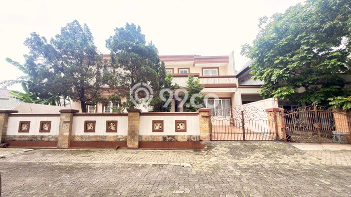 Dijual Rumah Elit Exclusive di Karawaci, Tangerang Dijual Rumah Elit Exclusive di Karawaci, Tangerang