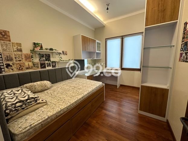 Rumah Mewah Siap Huni LT 330m2 di Alam Sutera, Tangerang Rumah Mewah Siap Huni LT 330m2 di Alam Sutera, Tangerang