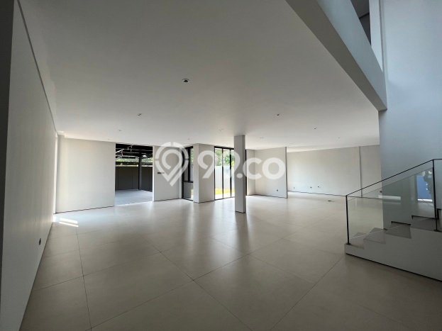 Dijual Rumah Mewah Elegan Dengan View Cantik di Cinere, Jakarta Selatan Dijual Rumah Mewah Elegan Dengan View Cantik di Cinere, Jakarta Selatan