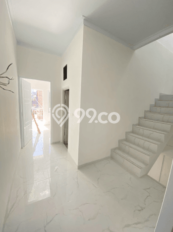 Jual Rumah Mewah Elegan Dengan View Eksklusif di Tanjung Duren, Jakarta Barat Jual Rumah Mewah Elegan Dengan View Eksklusif di Tanjung Duren, Jakarta Barat