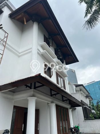 Hunian Elit LB 700m2 Siap Pakai Desain Elegan di Kuningan, Jakarta Selatan Hunian Elit LB 700m2 Siap Pakai Desain Elegan di Kuningan, Jakarta Selatan