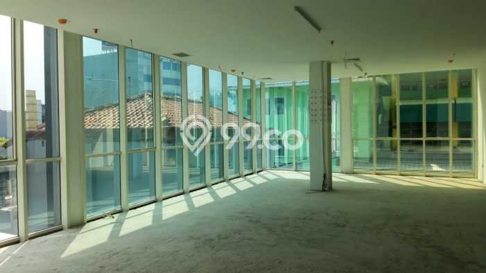 Unit Kantor Dijual di Jakarta Selatan LT 410m2 & LB 1787m2 Unit Kantor Dijual di Jakarta Selatan LT 410m2 & LB 1787m2