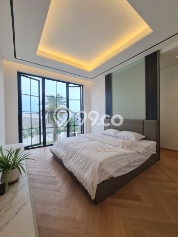 Dijual Rumah Luas Elegan Dengan View Cantik di Daan Mogot, Jakarta Barat Dijual Rumah Luas Elegan Dengan View Cantik di Daan Mogot, Jakarta Barat