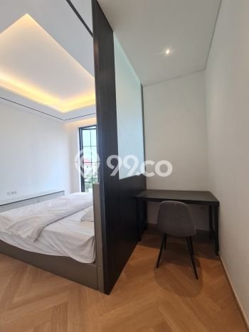 Dijual Rumah Luas Elegan Dengan View Cantik di Daan Mogot, Jakarta Barat Dijual Rumah Luas Elegan Dengan View Cantik di Daan Mogot, Jakarta Barat