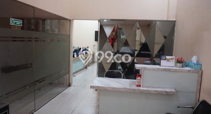Gudang disewakan di Penjaringan Jakarta Utara dengan luas bangunan 1760m2 Gudang disewakan di Penjaringan Jakarta Utara dengan luas bangunan 1760m2