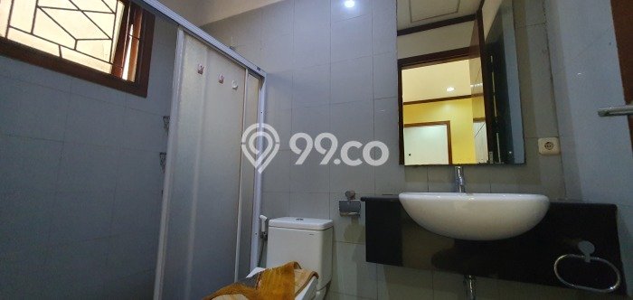 LOKASI STRATEGIS! Rumah kawasan Kayu Putih, Akses ke Tol, 4 KT, LT 159m² LB 205m² LOKASI STRATEGIS! Rumah kawasan Kayu Putih, Akses ke Tol, 4 KT, LT 159m² LB 205m²