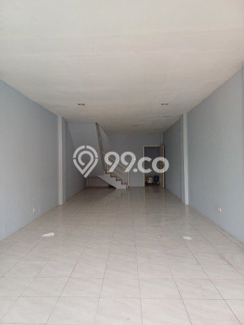 LOKASI PREMIUM! Ruko Area Bisnis Kawasan Rawamangun, Luas 240m², Siap Operasional LOKASI PREMIUM! Ruko Area Bisnis Kawasan Rawamangun, Luas 240m², Siap Operasional