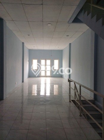LOKASI PREMIUM! Ruko Area Bisnis Kawasan Rawamangun, Luas 240m², Siap Operasional LOKASI PREMIUM! Ruko Area Bisnis Kawasan Rawamangun, Luas 240m², Siap Operasional