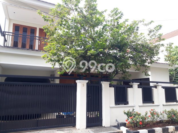 Rumah LT 170m² Semi Furnished di Lokasi Prestisius Pulo Asem, Jakarta Timur Rumah LT 170m² Semi Furnished di Lokasi Prestisius Pulo Asem, Jakarta Timur