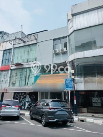 Ruko Bagus Dijual di Pinangsia Jakarta Pusat Lokasi Strategis Cocok untuk Kembangkan Bisnis Ruko Bagus Dijual di Pinangsia Jakarta Pusat Lokasi Strategis Cocok untuk Kembangkan Bisnis