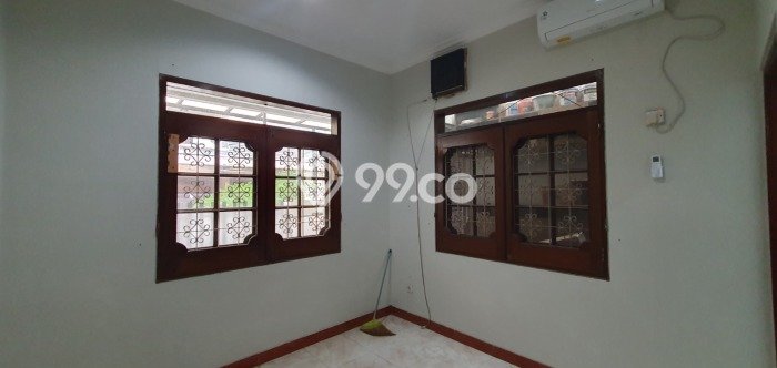 Rumah Disewakan Jakarta Timur LT 197m2 LB 197m2 Kawasan Pulo Asem Rumah Disewakan Jakarta Timur LT 197m2 LB 197m2 Kawasan Pulo Asem