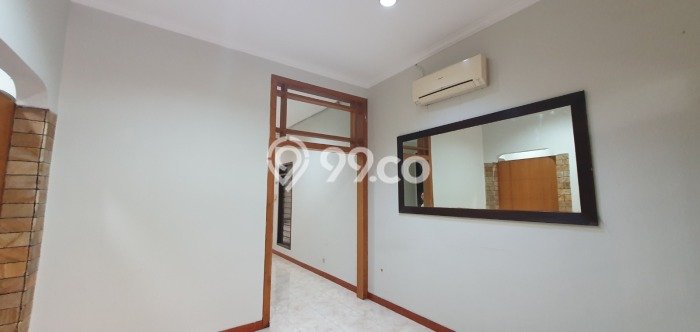 Rumah Disewakan Jakarta Timur LT 197m2 LB 197m2 Kawasan Pulo Asem Rumah Disewakan Jakarta Timur LT 197m2 LB 197m2 Kawasan Pulo Asem