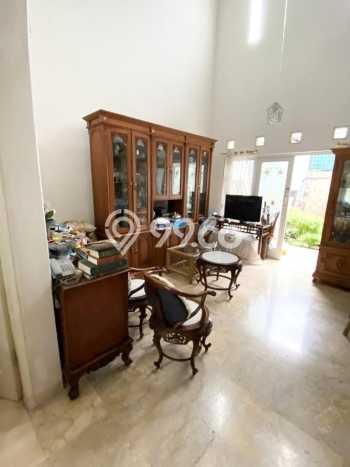 Rumah Mewah LB 217m2 Siap Pakai Desain Elegan di BSD Puspita Loka, Tangerang Rumah Mewah LB 217m2 Siap Pakai Desain Elegan di BSD Puspita Loka, Tangerang