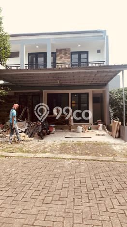 Rumah Strategis 5 KT LT 162m² di BSD, Tangerang Rumah Strategis 5 KT LT 162m² di BSD, Tangerang