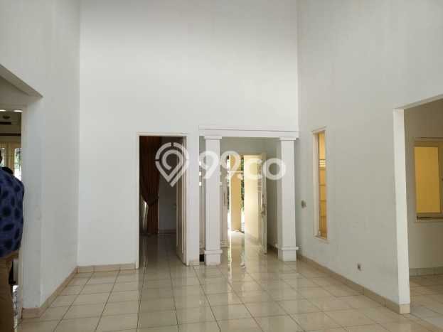 Rumah Asri 3 KT di BSD, Tangerang - LT 180m² Rumah Asri 3 KT di BSD, Tangerang - LT 180m²