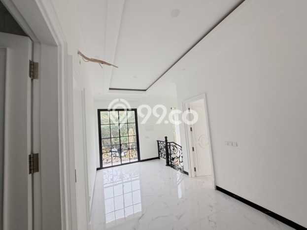 Hunian Nyaman 4 KT di BSD, Tangerang - LT 224m² Hunian Nyaman 4 KT di BSD, Tangerang - LT 224m²