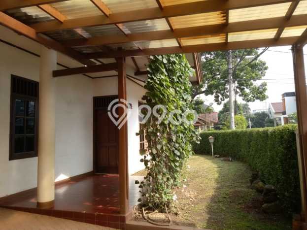 Rumah Modern di BSD Griya Loka, Tangerang, LT 284m² Bangunan 200m² Rumah Modern di BSD Griya Loka, Tangerang, LT 284m² Bangunan 200m²