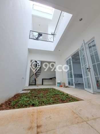 Rumah Lingkungan Asri kawasan BSD The Icon, Tangerang, Luas 238m² Bangunan 405m² Rumah Lingkungan Asri kawasan BSD The Icon, Tangerang, Luas 238m² Bangunan 405m²