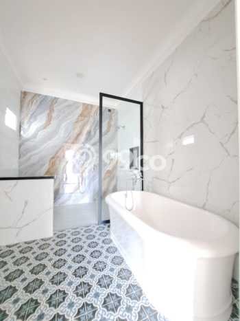 Rumah Lingkungan Asri kawasan BSD The Icon, Tangerang, Luas 238m² Bangunan 405m² Rumah Lingkungan Asri kawasan BSD The Icon, Tangerang, Luas 238m² Bangunan 405m²