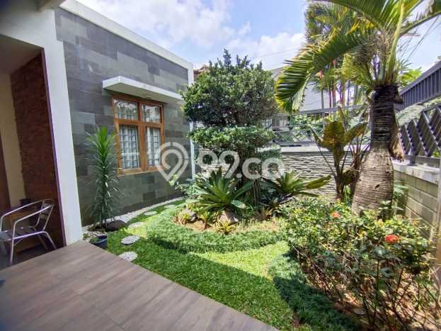 INVESTASI TEPAT! Rumah di Pondok Indah, Luas 210m² Bangunan 120m² INVESTASI TEPAT! Rumah di Pondok Indah, Luas 210m² Bangunan 120m²