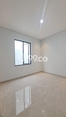Rumah Mewah Siap Huni LT 190m2 di Serpong Utara, Tangerang Selatan Rumah Mewah Siap Huni LT 190m2 di Serpong Utara, Tangerang Selatan