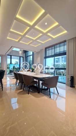 Ready to Use! Premium House LT 240m2 Desain Elegan di BSD Ready to Use! Premium House LT 240m2 Desain Elegan di BSD