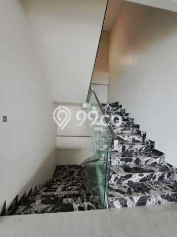 Kantor Bagus Dijual LB 2750m2 Lokasi Strategis Jakarta Selatan Area Cocok untuk Berbisnis Kantor Bagus Dijual LB 2750m2 Lokasi Strategis Jakarta Selatan Area Cocok untuk Berbisnis