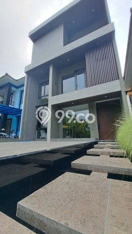 Jual Rumah Mewah Megah Dengan View Cantik di Alam Sutera, Tangerang Jual Rumah Mewah Megah Dengan View Cantik di Alam Sutera, Tangerang