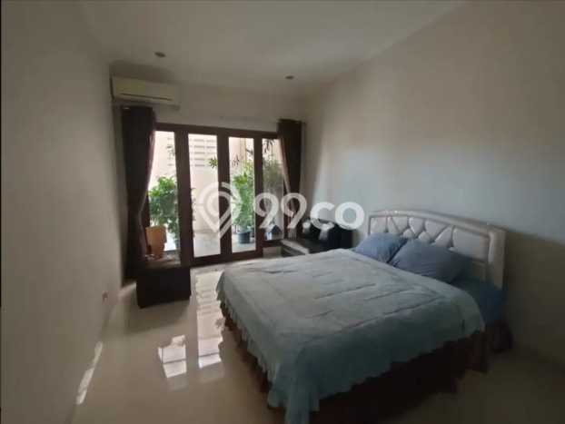 Rumah Elit Akses Mudah di Tangerang Semi Furnished Rumah Elit Akses Mudah di Tangerang Semi Furnished