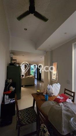 Rumah Modern Cantik 3 KT Bisa Langsung Pindah di BSD Rumah Modern Cantik 3 KT Bisa Langsung Pindah di BSD