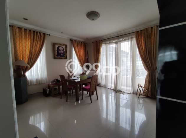 Hunian Eksklusif Dijual LT 300m2 di Serpong, Tangerang Selatan Hunian Eksklusif Dijual LT 300m2 di Serpong, Tangerang Selatan