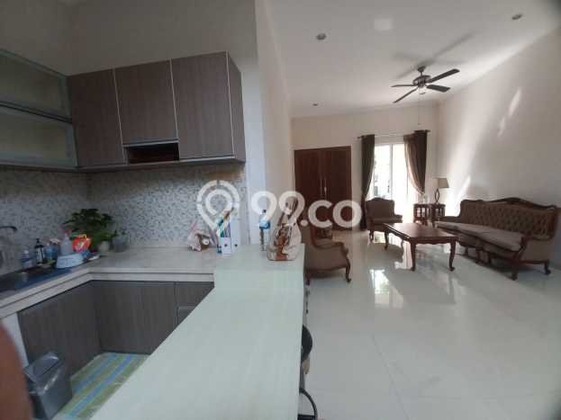 Rumah Elit Akses Mudah di Tangerang Semi Furnished Rumah Elit Akses Mudah di Tangerang Semi Furnished