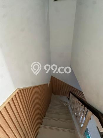 Rumah Modern 4 KT di BSD Nusaloka Tangerang Full Furnished Rumah Modern 4 KT di BSD Nusaloka Tangerang Full Furnished