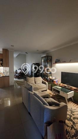 Rumah Modern Cantik 3 KT Bisa Langsung Pindah di BSD Rumah Modern Cantik 3 KT Bisa Langsung Pindah di BSD